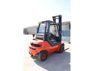 Wózki widłowe używane LINDE H30D-03 DIESEL VIERRADFRONTSTAPLER (13062931)