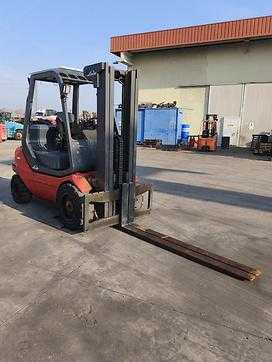 Wózki widłowe używane LINDE H30D DIESEL VIERRADFRONTSTAPLER (13007800)