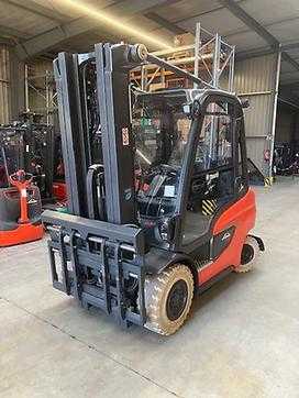 Wózki widłowe używane LINDE H30D DIESEL VIERRADFRONTSTAPLER (13027131)
