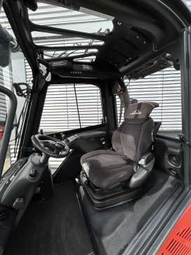 Wózki widłowe używane LINDE H30D DIESEL VIERRADFRONTSTAPLER (13073371)