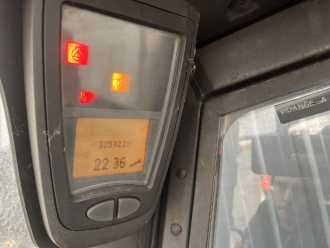 Wózki widłowe używane LINDE H30T-01 GAS VIERRADFRONTSTAPLER (13001658)