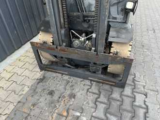 Wózki widłowe używane LINDE H30T-01 GAS VIERRADFRONTSTAPLER (13066523)