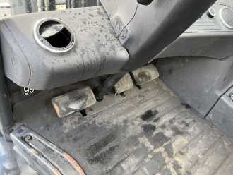 Wózki widłowe używane LINDE H30T-01 GAS VIERRADFRONTSTAPLER (13069215)