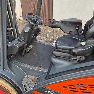 Wózki widłowe używane LINDE H30T-02 DIESEL VIERRADFRONTSTAPLER (13062284)