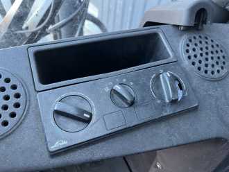 Wózki widłowe używane LINDE H30T-02 GAS VIERRADFRONTSTAPLER (13038467)