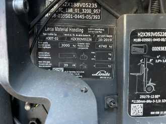 Wózki widłowe używane LINDE H30T-02 GAS VIERRADFRONTSTAPLER (13038476)