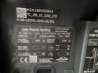 Wózki widłowe używane LINDE H30T-02 GAS VIERRADFRONTSTAPLER (13074860)