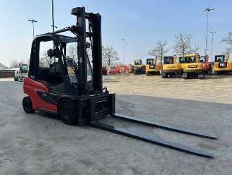 Wózki widłowe używane LINDE H35D-01 DIESEL VIERRADFRONTSTAPLER (13038379)