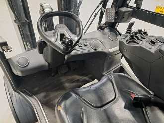 Wózki widłowe używane LINDE H35D-01 DIESEL VIERRADFRONTSTAPLER (13064137)