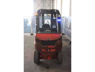 Wózki widłowe używane LINDE H35D DIESEL VIERRADFRONTSTAPLER (13039005)
