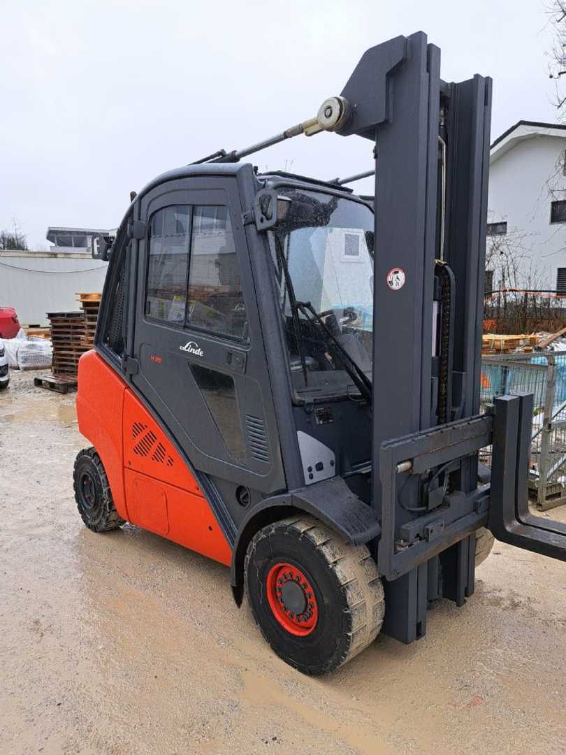 Wózki widłowe używane LINDE H35D DIESEL VIERRADFRONTSTAPLER (13059857)