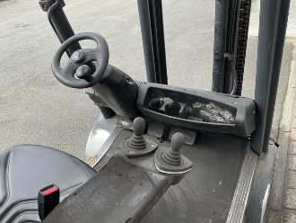 Wózki widłowe używane LINDE H35D WEITERE VIERRADFRONTSTAPLER (13045356)