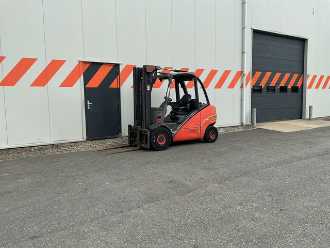 Wózki widłowe używane LINDE H35D WEITERE VIERRADFRONTSTAPLER (13045356)