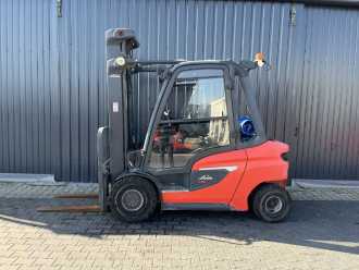 Wózki widłowe używane LINDE H35T-01 GAS VIERRADFRONTSTAPLER (13067848)