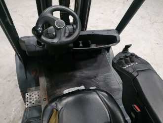 Wózki widłowe używane LINDE H35T-02 GAS VIERRADFRONTSTAPLER (12846461)