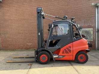 Wózki widłowe używane LINDE H40T-02 GAS VIERRADFRONTSTAPLER (13031670)