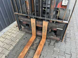 Wózki widłowe używane LINDE H40T-02 GAS VIERRADFRONTSTAPLER (13065963)