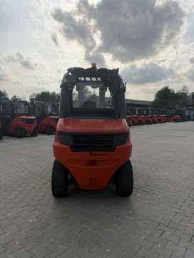 Wózki widłowe używane LINDE H45D-02 DIESEL VIERRADFRONTSTAPLER (13070460)