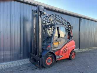 Wózki widłowe używane LINDE H45T-02 GAS VIERRADFRONTSTAPLER (13075441) backdrop
