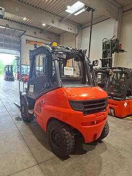 Wózki widłowe używane LINDE H50 D: 5,0t (3B) DIESEL VIERRADFRONTSTAPLER (13049944)