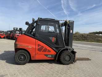 Wózki widłowe używane LINDE H50D-02 Containerfähig DIESEL VIERRADFRONTSTAPLER (13067508)
