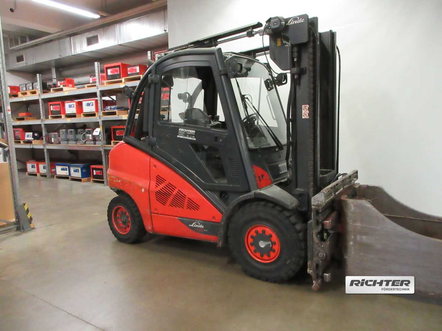 Wózki widłowe używane LINDE H50D (3B) DIESEL VIERRADFRONTSTAPLER (12804374)