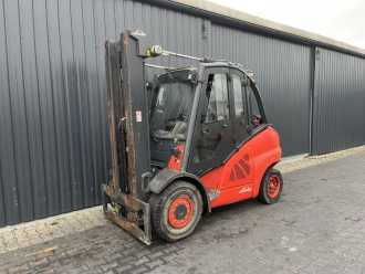 Wózki widłowe używane LINDE H50T GAS VIERRADFRONTSTAPLER (13074872) backdrop
