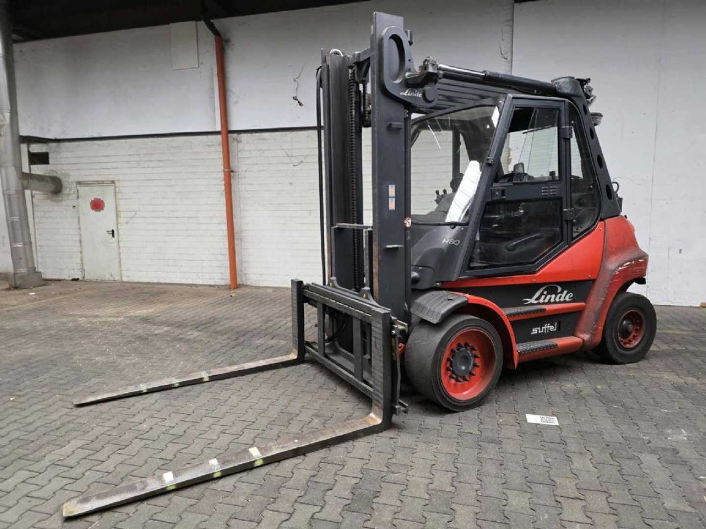 Wózki widłowe używane LINDE H80 T GAS VIERRADFRONTSTAPLER (13033887)