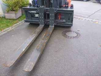 Wózki widłowe używane LINDE H80D-03/1100 DIESEL VIERRADFRONTSTAPLER (13074891)
