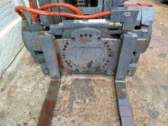 Wózki widłowe używane LINDE H80D DIESEL VIERRADFRONTSTAPLER (13016866)