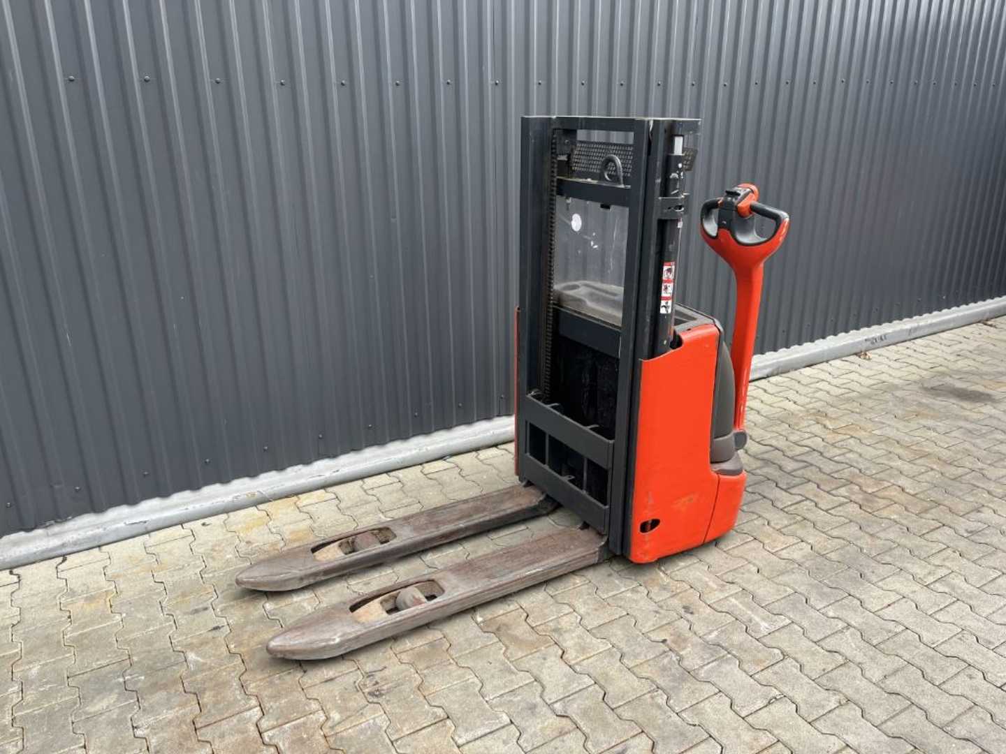 Wózki widłowe używane LINDE L10 ELEKTRO HOCHHUBWAGENDEICHSEL (13069226)