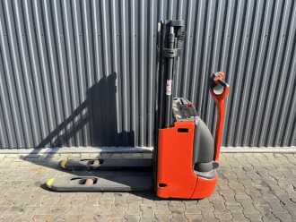 Wózki widłowe używane LINDE L12 ELEKTRO HOCHHUBWAGENDEICHSEL (13065386)