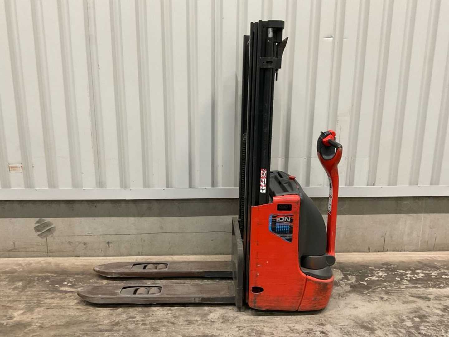 Wózki widłowe używane LINDE L12 ION BR1172 ELEKTRO HOCHHUBWAGENDEICHSEL (13067045)