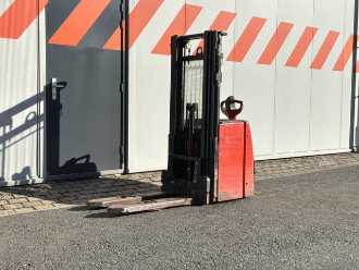 Wózki widłowe używane LINDE L14 ELEKTRO HOCHHUBWAGENDEICHSEL (13073791) backdrop