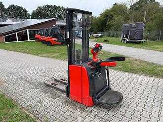 Wózki widłowe używane LINDE L16 AP Triplex ELEKTRO HOCHHUBWAGENFAHRERSTAND (13067271)