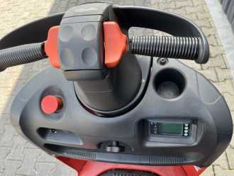 Wózki widłowe używane LINDE P30 ELEKTRO SCHLEPPER (13060487)