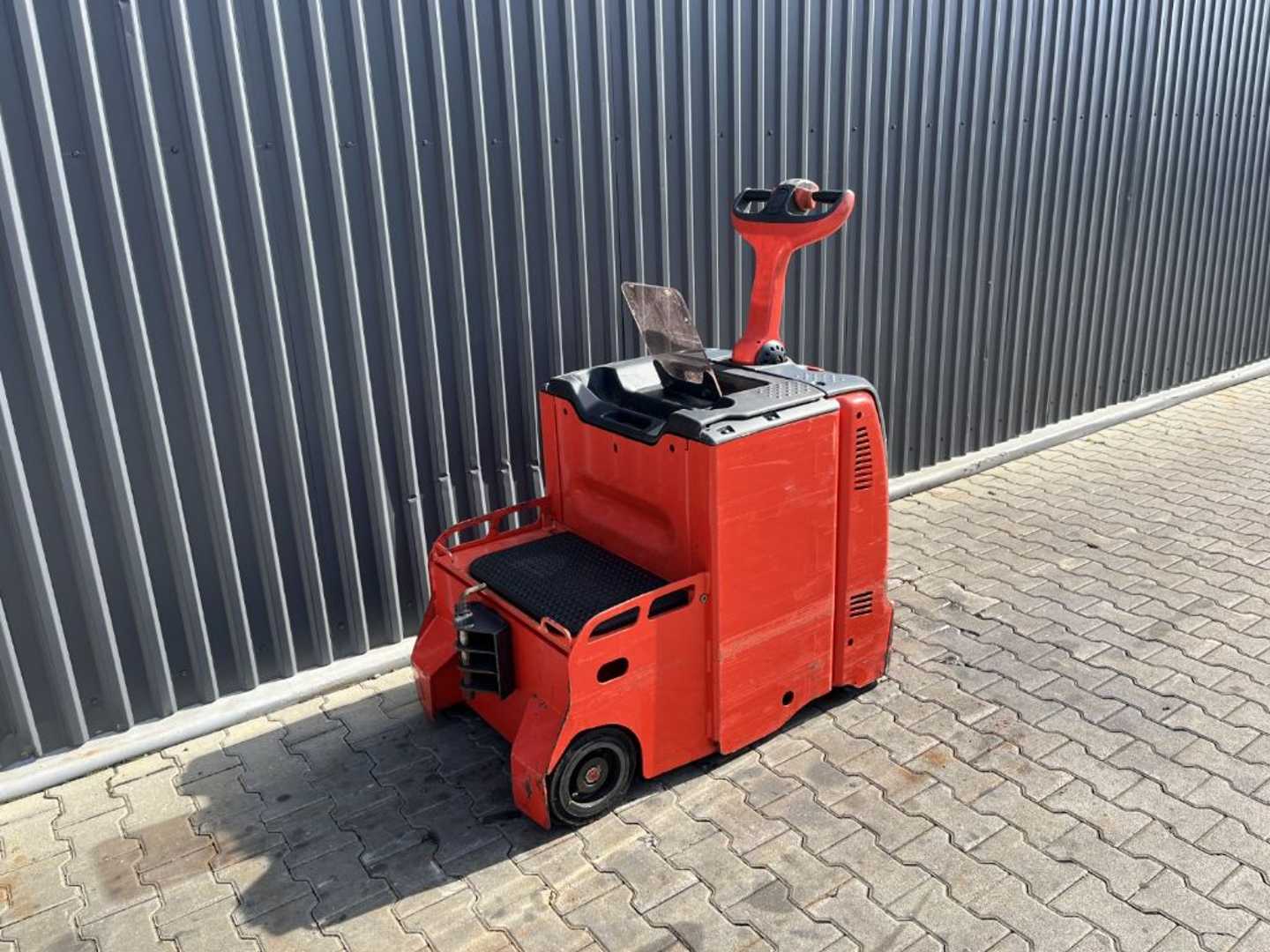 Wózki widłowe używane LINDE P50 ELEKTRO SCHLEPPER (13067171)