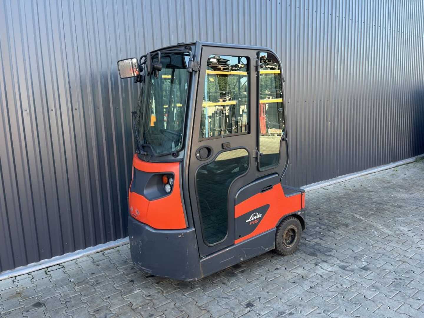 Wózki widłowe używane LINDE P60 ELEKTRO SCHLEPPER (13065373)