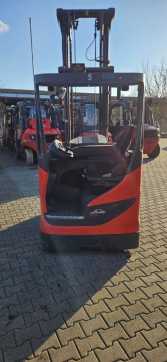 Wózki widłowe używane LINDE R 10 B/1120 ELEKTRO SCHUBMASTSTAPLER (13028670)