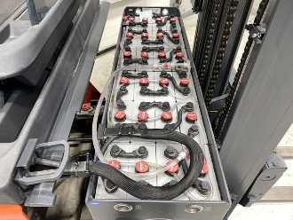 Wózki widłowe używane LINDE R14-01 ELEKTRO SCHUBMASTSTAPLER (13033821)