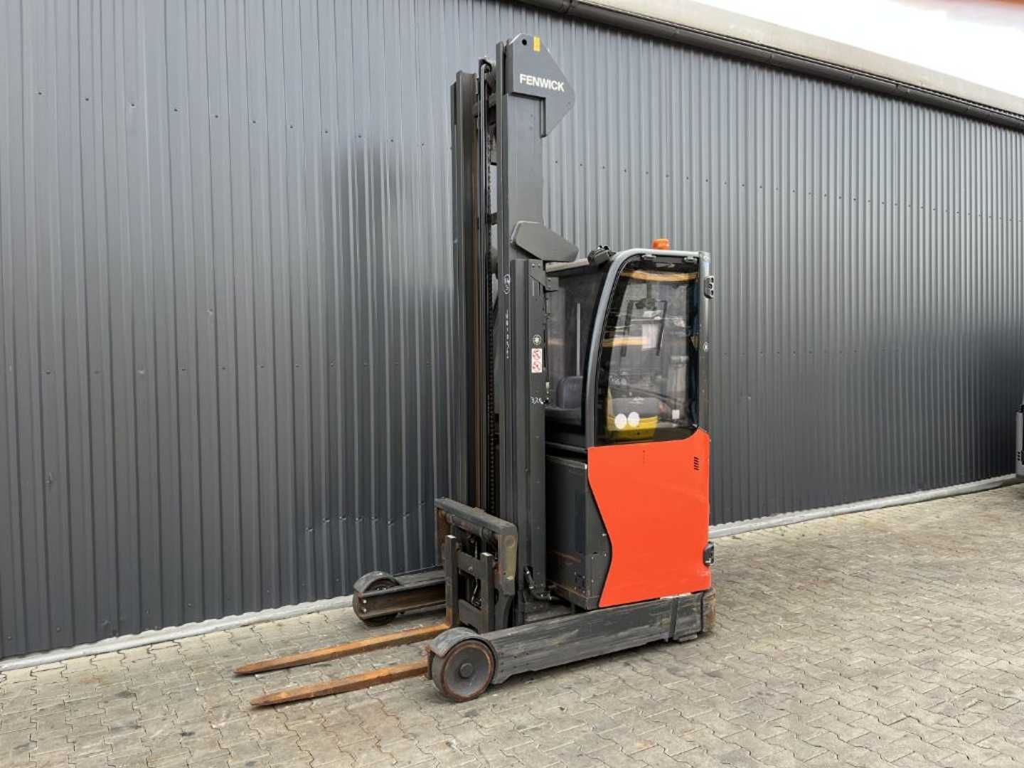 Wózki widłowe używane LINDE R14-01 ELEKTRO SCHUBMASTSTAPLER (13065758)