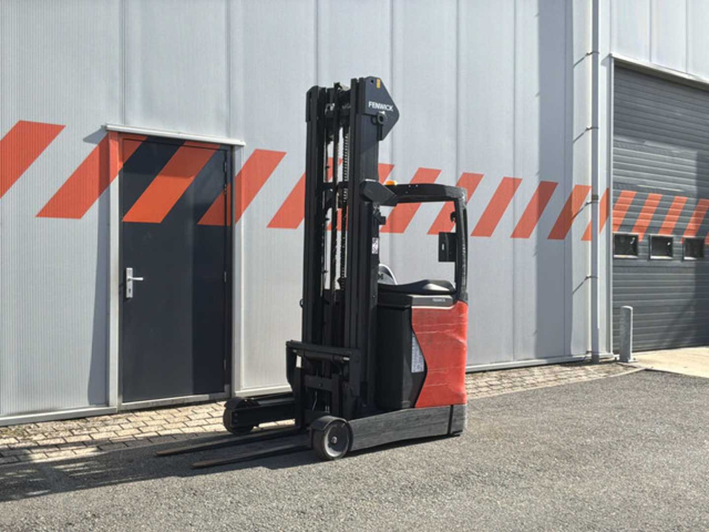 Wózki widłowe używane LINDE R14-01 ELEKTRO SCHUBMASTSTAPLER (13074601)