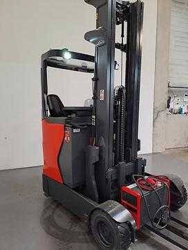 Wózki widłowe używane LINDE R14G ELEKTRO SCHUBMASTSTAPLER (13053636)