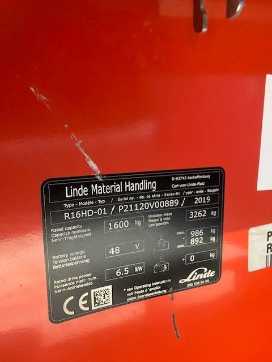 Wózki widłowe używane LINDE R16HD ELEKTRO SCHUBMASTSTAPLER (13035436)