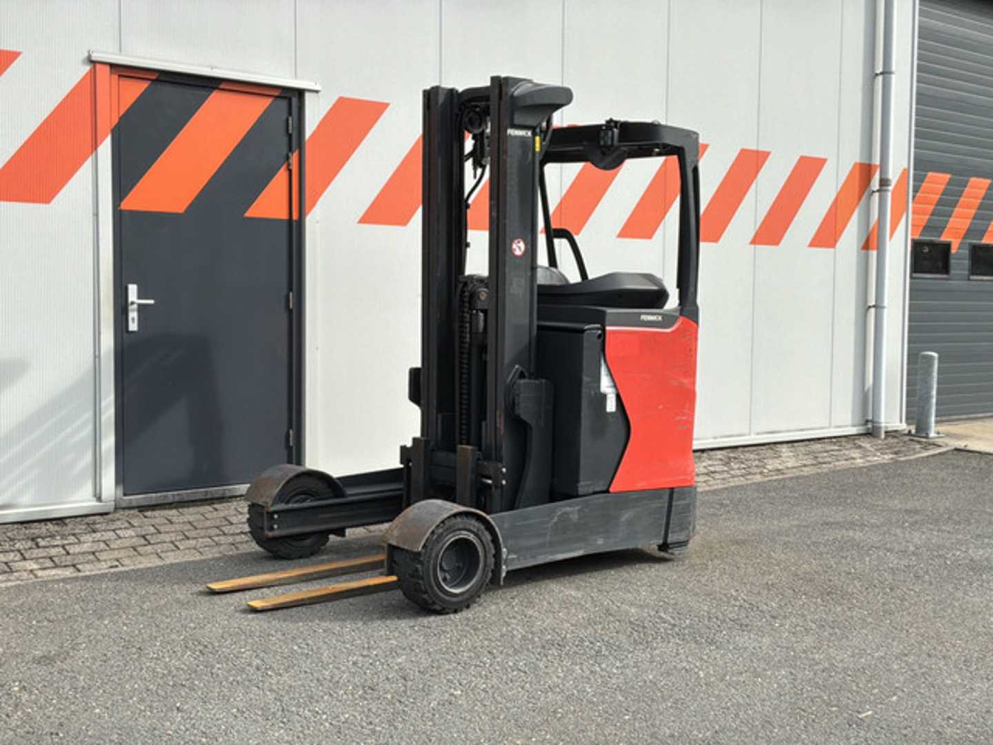 Wózki widłowe używane LINDE R20G-01 ELEKTRO SCHUBMASTSTAPLER (13071569)
