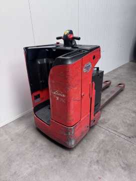 Wózki widłowe używane LINDE T 20 SF Batterie Bj.21 Gabellänge 1600mm ELEKTRO NIEDERHUBWAGENDEICHSEL (13064161) backdrop