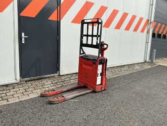 Wózki widłowe używane LINDE T16 ELEKTRO NIEDERHUBWAGENSEMIELEKTRISCH (13063897) backdrop