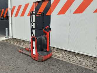 Wózki widłowe używane LINDE T16 ELEKTRO NIEDERHUBWAGENSEMIELEKTRISCH (13063897)