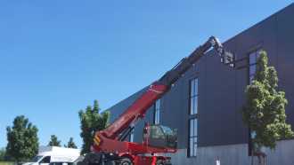 Wózki widłowe używane MAGNI RTH 8.35 DIESEL TELESKOPARMSTAPLER (13056837)