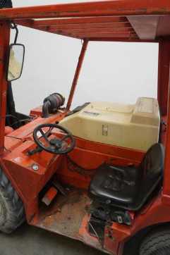 Wózki widłowe używane MANITOU MC.20.HP DIESEL VIERRADFRONTSTAPLER (13045232)
